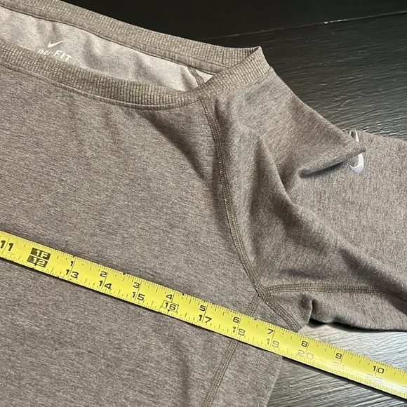 Nike dri fit top women’s small - Picture 4 of 7